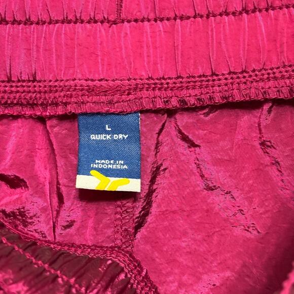 NWT Old Navy High-Waisted Shiny Nylon Bermuda Shorts in Flamingo - Size L - Picture 4 of 7